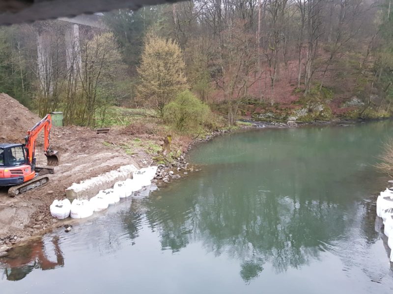 4 4 19 Arbeiten zur Vorbereitung der Fundamente der neuen Brücke